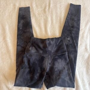 LULULEMON Wunder Train High-Rise Tight 28" SIZE 2